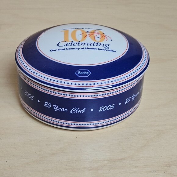 Roche 100-Year Celebration Ceramic Box By Tiffany & Co. 25 Year Club 2005 Collec - Picture 4 of 6